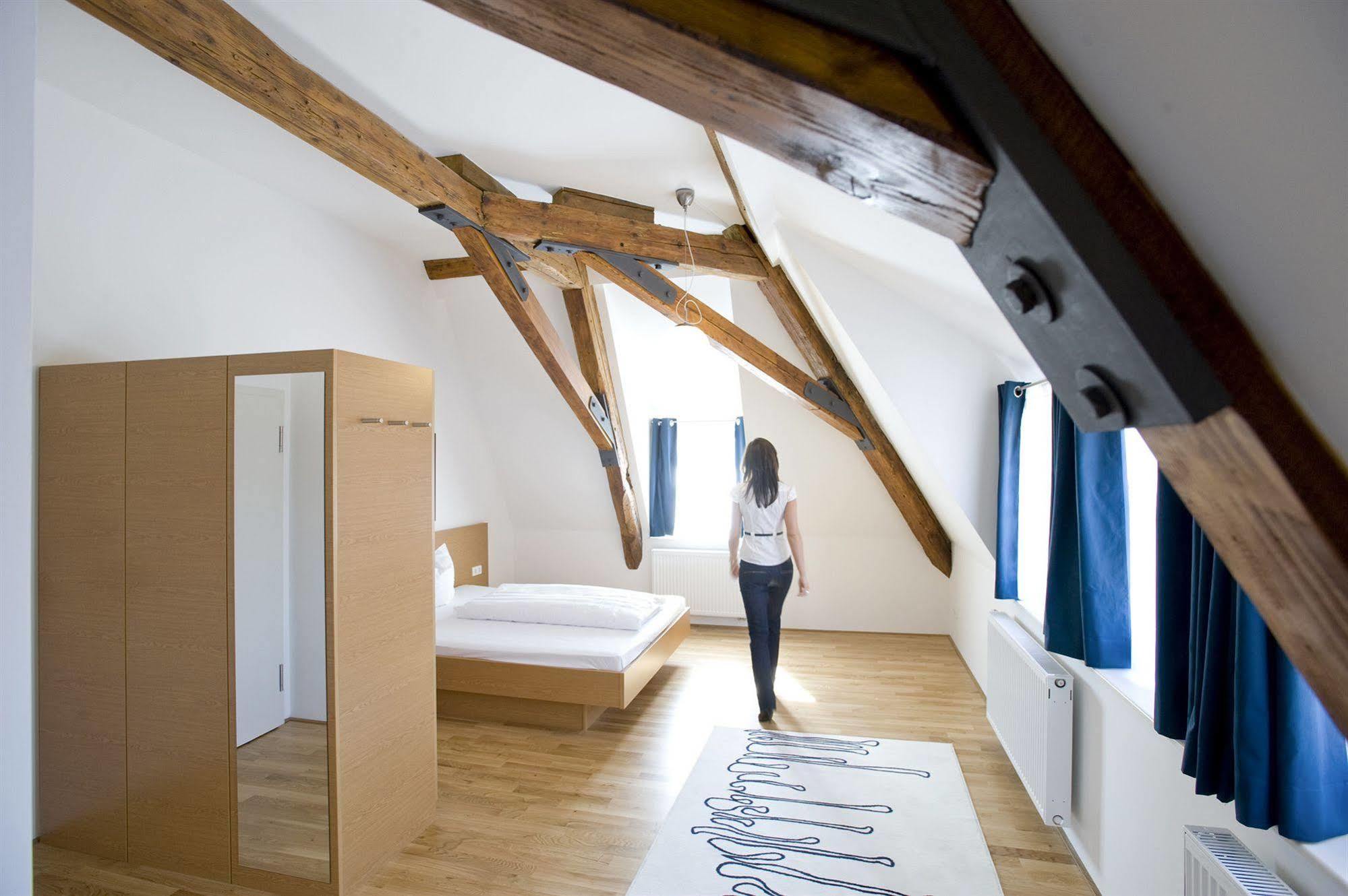Campuszwei - Hotel & Boardinghouse Ludwigsburg Buitenkant foto